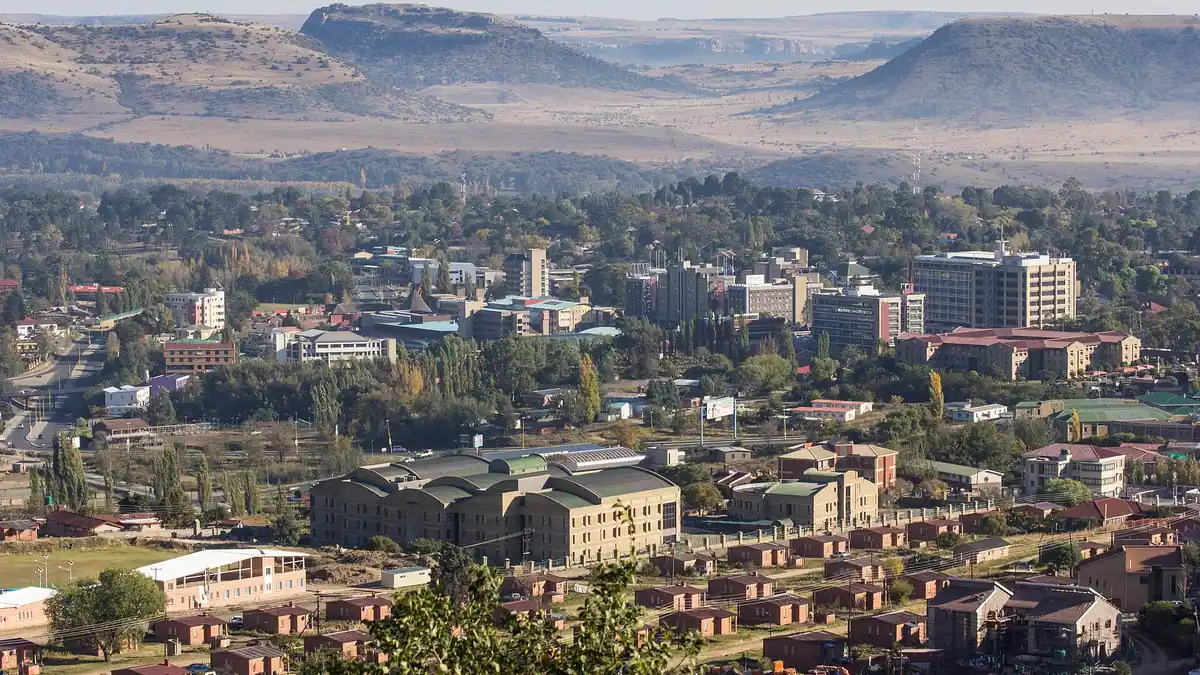 Maseru vue depuis la colline du Parlement (la capitale, pas un parlement)