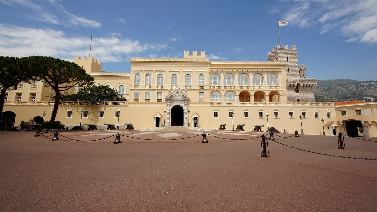 Fürstenpalast, Monaco-Ville (der Sitz des Staates, kein Parlament)